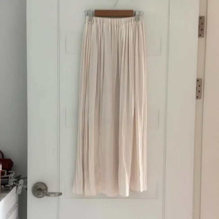 [BUNJANG] Ivory Long Skirt / 아이보리 롱 스커트