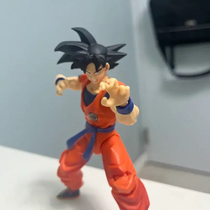[BUNJANG] Dragon Ball Son Goku SH Figuarts Action Figure / 드래곤볼 지구에서 온 손오공 shf 액션 피규어 팝니다