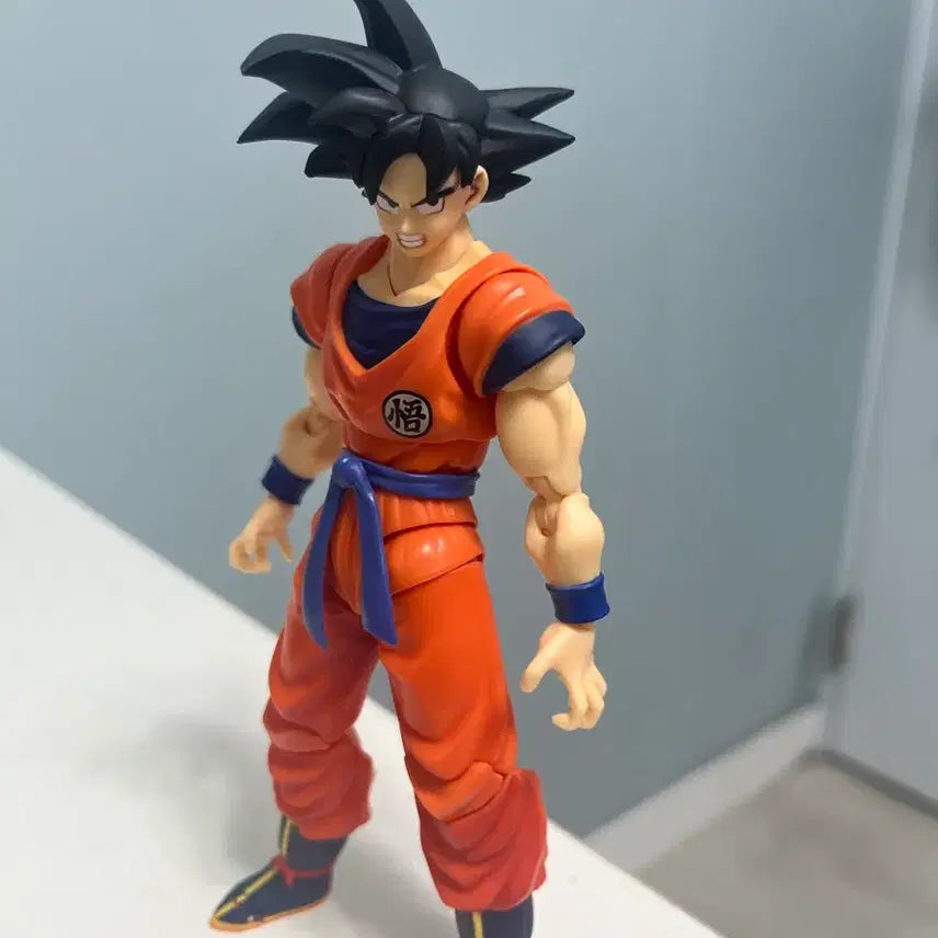[BUNJANG] Dragon Ball Son Goku SH Figuarts Action Figure / 드래곤볼 지구에서 온 손오공 shf 액션 피규어 팝니다