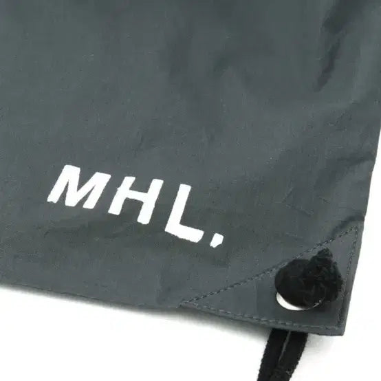 [BUNJANG] MHL 마가렛호웰 블랙 드로우스트링 가방 (타프백) 팝니다 / MHL 마가렛호웰 블랙 드로우스트링 가방 (타프백) 팝니다