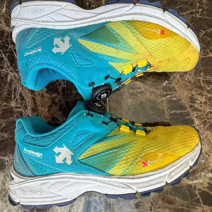 [BUNJANG] Descente System Hiking Shoes (Yellow/Blue) - Size 230 / 데상트 시스템 운동화 230 (옐로우/블루)