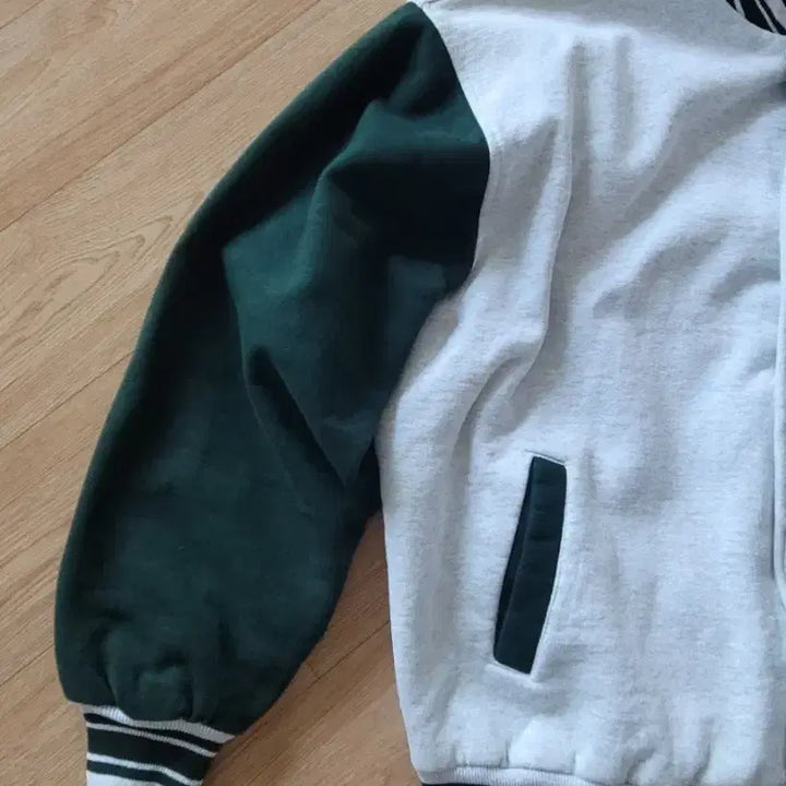 [BUNJANG] Fruit of the Loom Baseball Jacket / 푸룻오부더룸 야구점퍼(자켓)