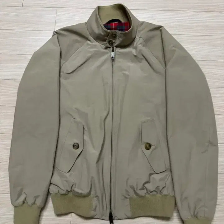 [SOLD OUT] 바라쿠타 g9 헤링턴 자켓 40 내추럴