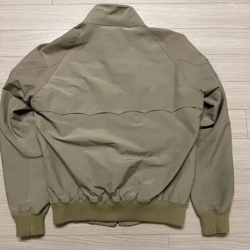[SOLD OUT] 바라쿠타 g9 헤링턴 자켓 40 내추럴