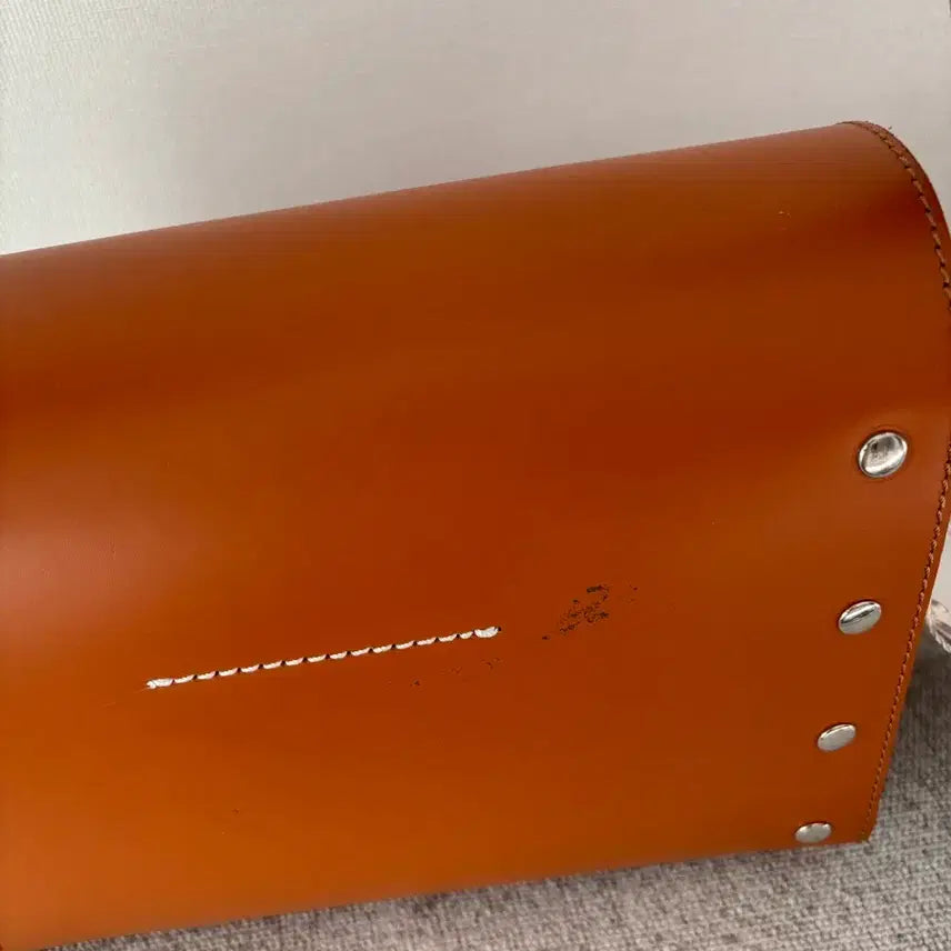 [BUNJANG] MM6 Maison Margiela Camel Leather Shoulder Bag / MM6 메종마르지엘라 카멜 가죽 숄더백