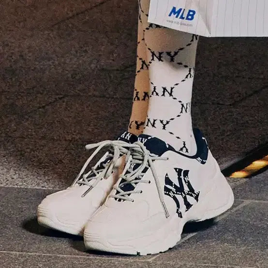 [BUNJANG] MLB Big Ball Chunky Sneakers / 엠엘비 빅불청키 운동화