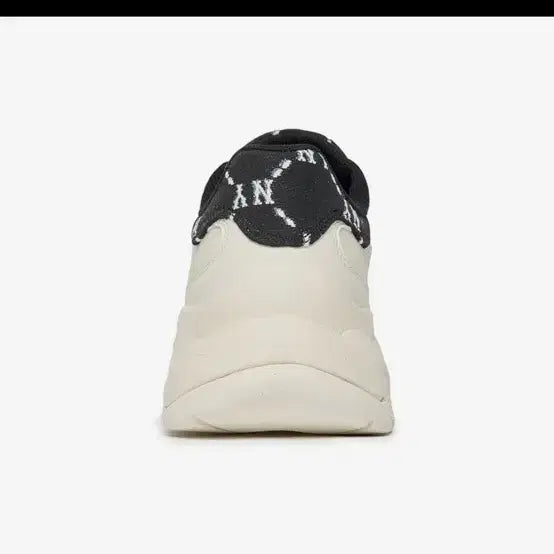 [BUNJANG] MLB Big Ball Chunky Sneakers / 엠엘비 빅불청키 운동화