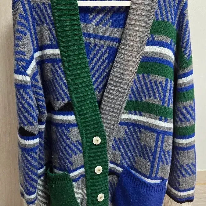 [BUNJANG] Coming Step Pattern Knit Cardigan / 커밍스텝 패턴 니트 가디건
