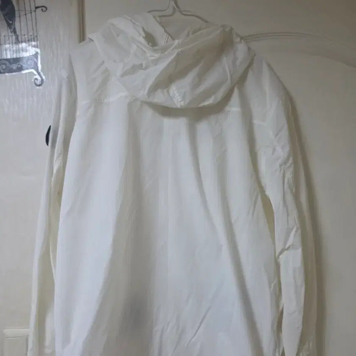 [SOLD OUT] 내셔널지오 그래픽 경량 바람막이 105