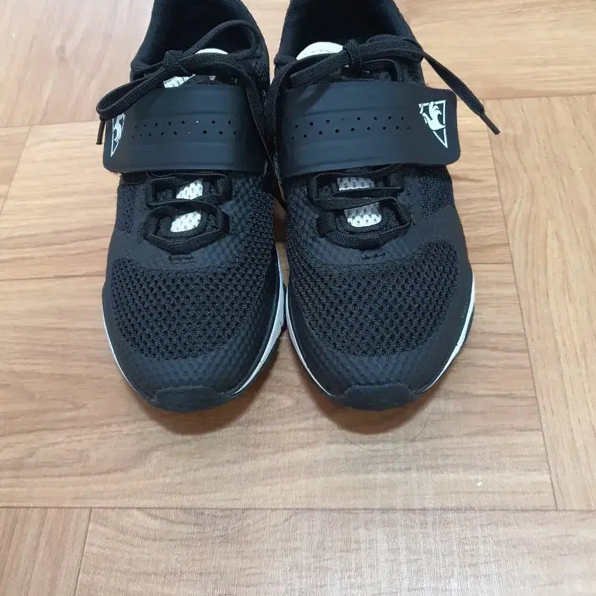 [BUNJANG] Le Coq Sportif Black Sneakers 230mm / 르꼬끄 스포르티브 운동화 블랙 230mm