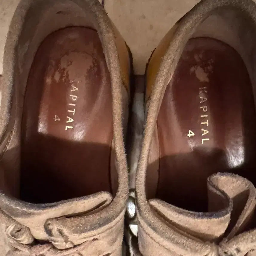 [BUNJANG] Capital Wallaby (Size 4) Boots / 캐피탈 왈라비 (4사이즈)