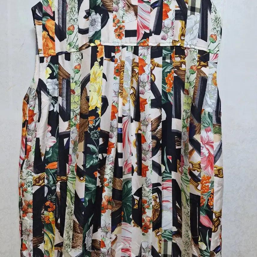 [BUNJANG] Burberry Archive Scarf Print Silk Silkybliss Shirt / 버버리 아카이브 스카프 프린트 실크 실리브리스 셔츠