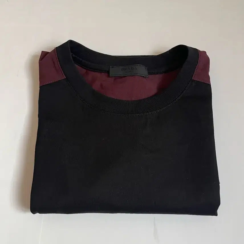 [SOLD OUT] PRADA 반팔 티셔츠