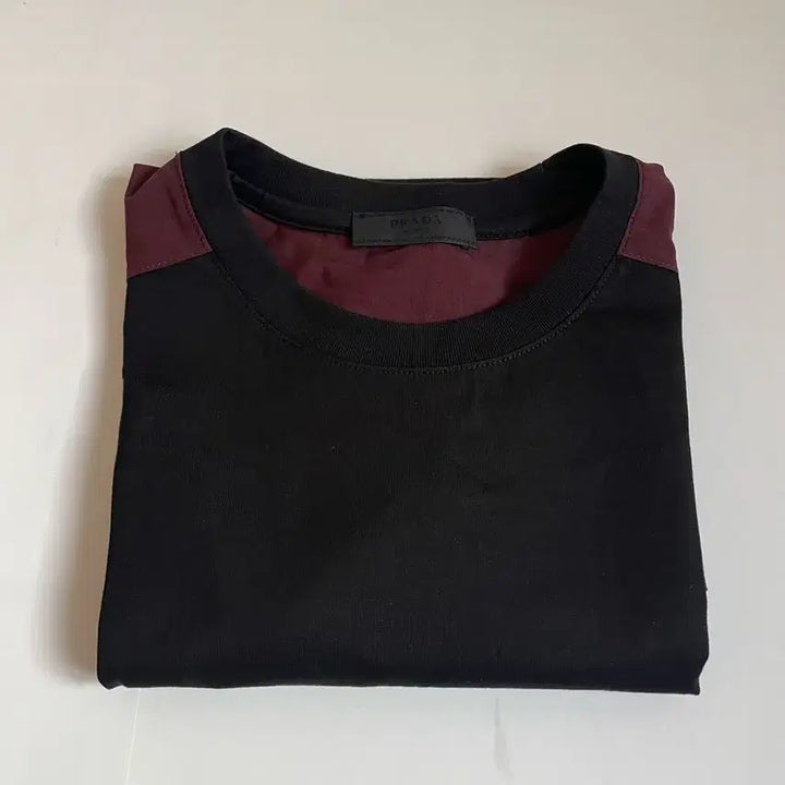 [SOLD OUT] PRADA 반팔 티셔츠
