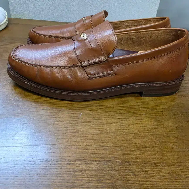[SOLD OUT] 콜한 핀치 프렙 페니 로퍼