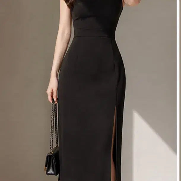 [BUNJANG] Elegant Midi Dress with Gold Chain Detail / [새상품] 고급 섹시 미디 원피스 어깨 금찌 포인트 몸매보정 최고!