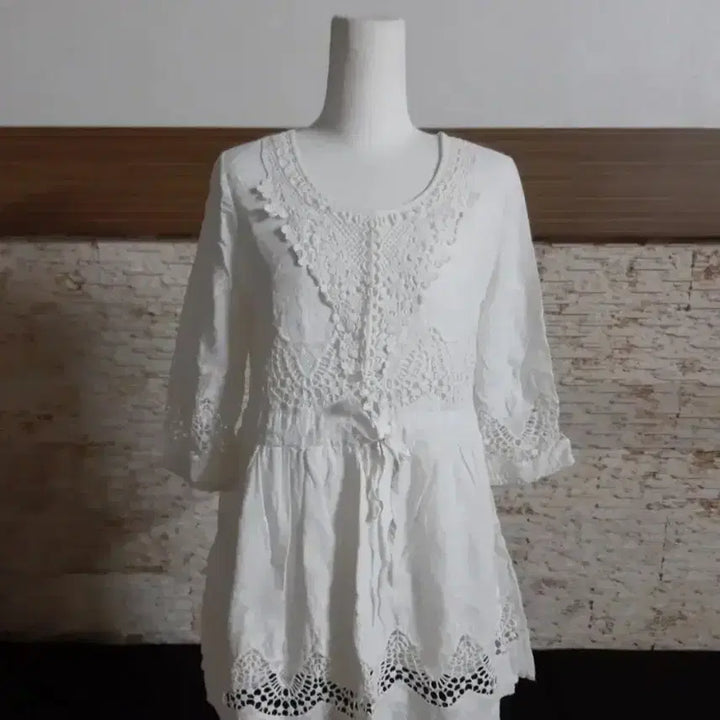 [BUNJANG] Cotton Lace Blouse / 레이스 블라우스(면)