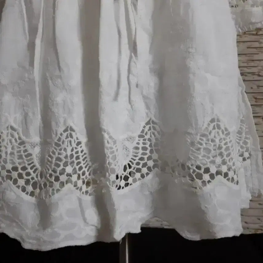 [BUNJANG] Cotton Lace Blouse / 레이스 블라우스(면)