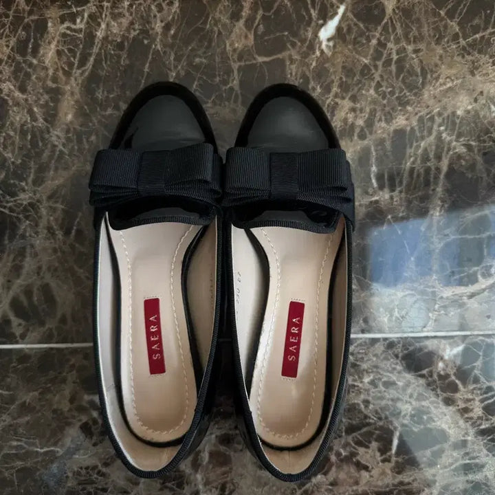 [BUNJANG] SAERA Black Ribbon Enamel Loafers (230) / 세라 SAERA  블랙 리본 에나멜 로퍼 230