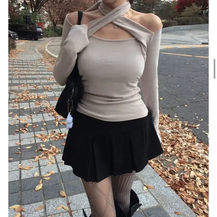 [BUNJANG] Hipnotic [Made] Strap Shirring T-shirt / 히프나틱 [MADE] 스트랩 셔링 티셔츠