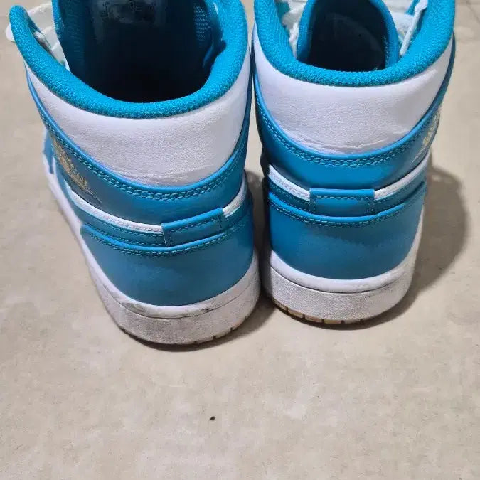 [BUNJANG] Nike Air Jordan 1 Mid Aqua White / 나이키 에어 조던 미드 아쿠아 화이트