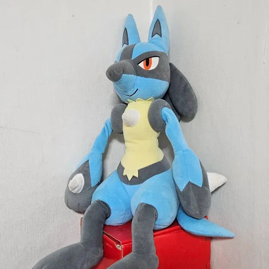 [BUNJANG] Pokemon Lucario Plush Doll / 포켓몬스터 루카리오 인형