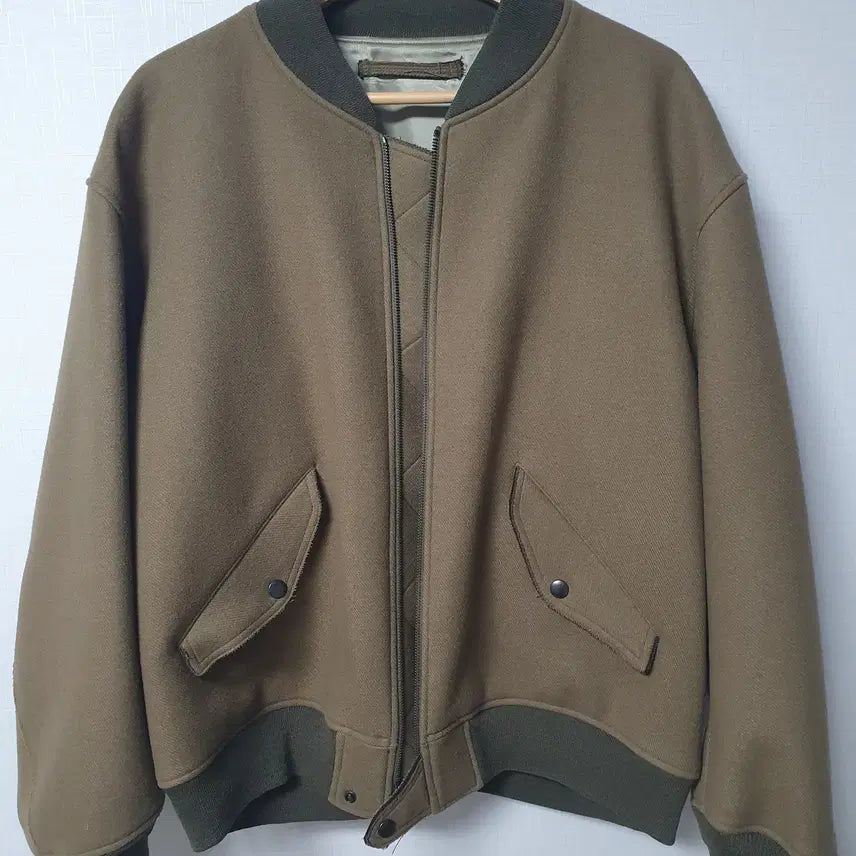 [BUNJANG] Captain Sunshine Flight Jacket Olive (Size 38) / [38] 22AW 캡틴선샤인 플라이트 자켓 올리브 새제품 팝니다