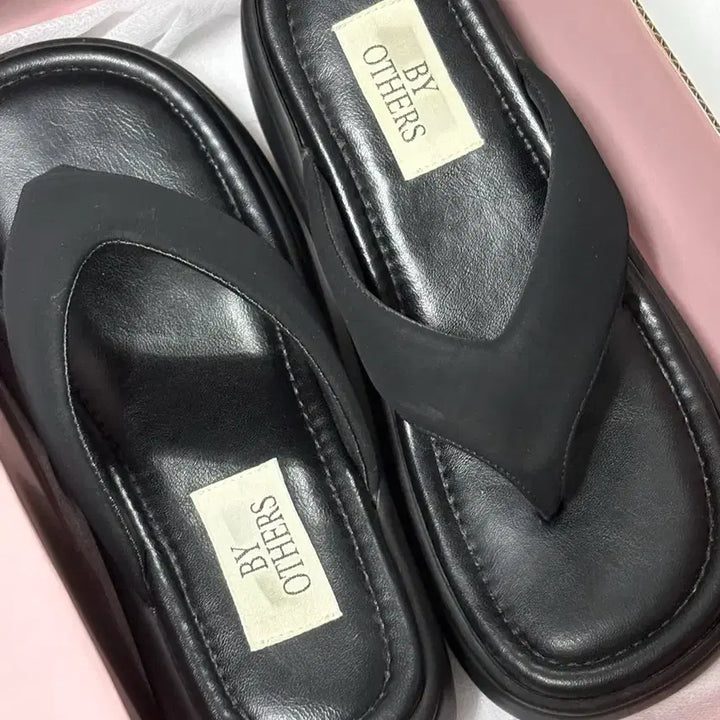 [SOLD OUT] 바이아덜스 플랫폼 플립플랍 블랙230
