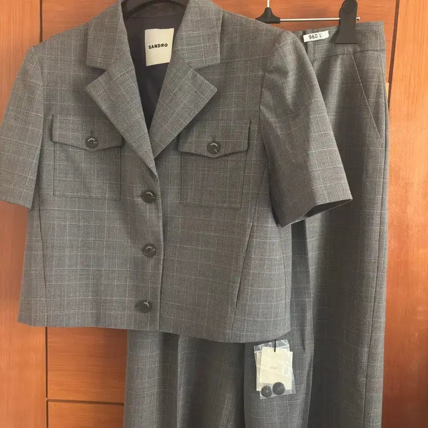 [SOLD OUT] 산드로 인기 셋업 36 55사이즈