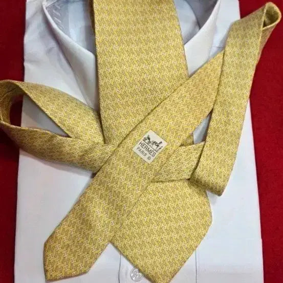[BUNJANG] Hermès Yellow H Logo Silk Tie / 에르메스 옐로우 H 로고 실크 넥타이