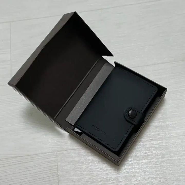 [SOLD OUT] 시크리드 미니월렛 카드지갑 매트 블랙