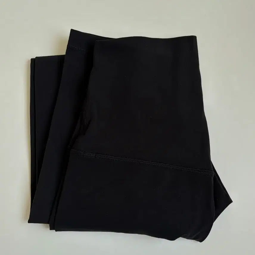 [SOLD OUT] 룰루레몬 레깅스 (블랙) 얼라인 6