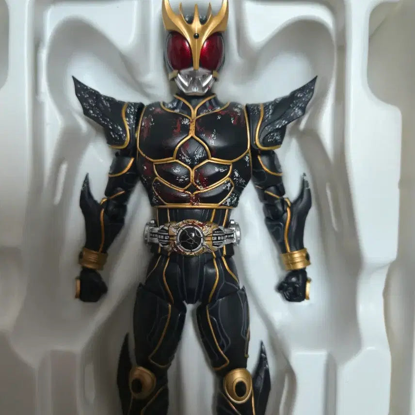 [SOLD OUT] shf 진골조제법 가면라이더 쿠우가 쿠로가타게의 사투 세트 개봉 양품