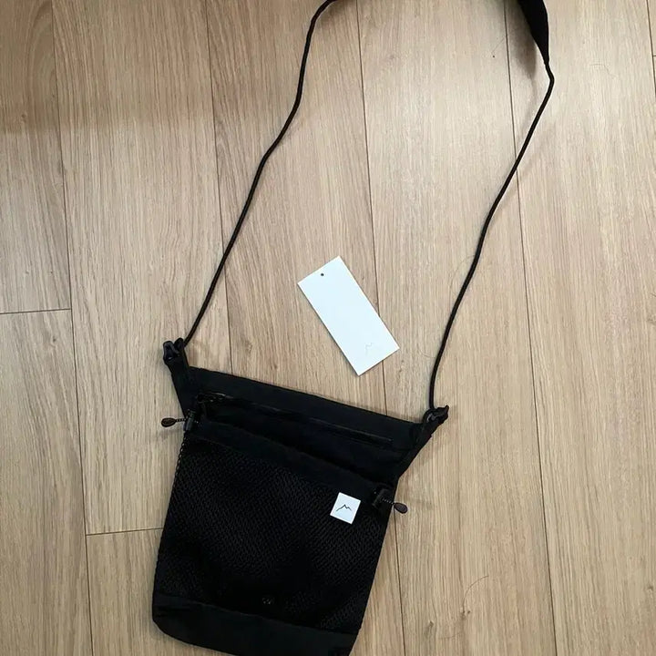 [SOLD OUT] cayl 케일 설악3 사코슈 크로스백 블랙 새상품