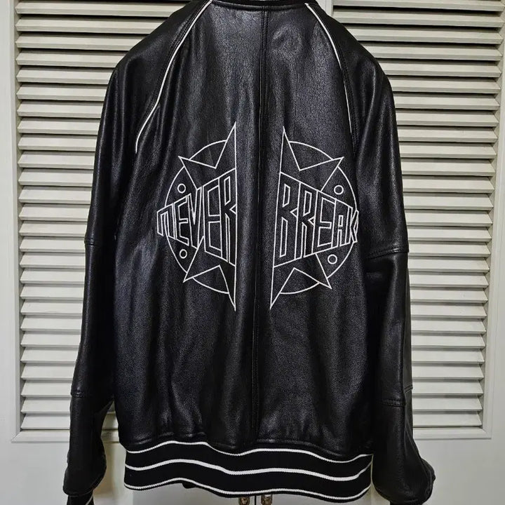 [BUNJANG] ZARA Buffalo Leather Varsity Jacket / 자라 버팔로 소가죽 바시티 자켓 ZARA 스타디움 야구점퍼 105 110