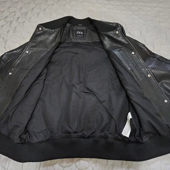 [BUNJANG] ZARA Buffalo Leather Varsity Jacket / 자라 버팔로 소가죽 바시티 자켓 ZARA 스타디움 야구점퍼 105 110