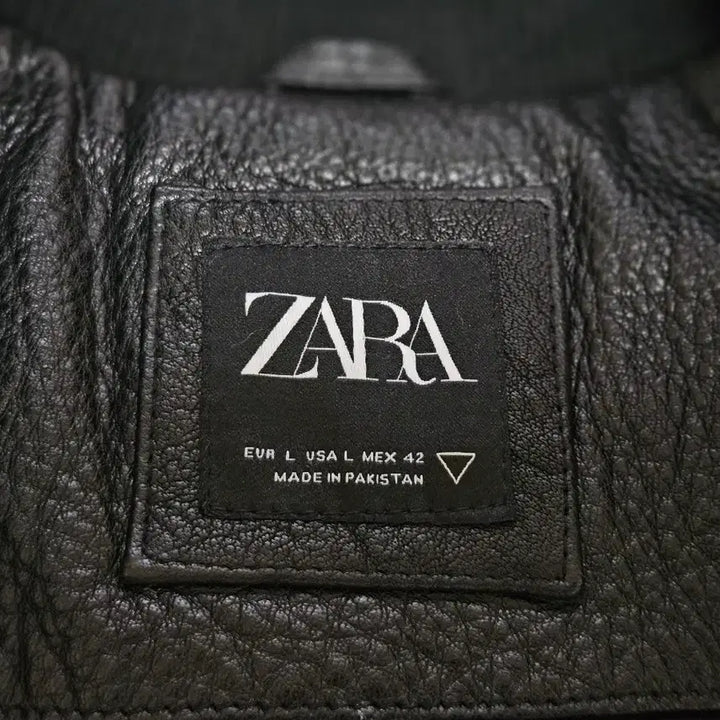 [BUNJANG] ZARA Buffalo Leather Varsity Jacket / 자라 버팔로 소가죽 바시티 자켓 ZARA 스타디움 야구점퍼 105 110