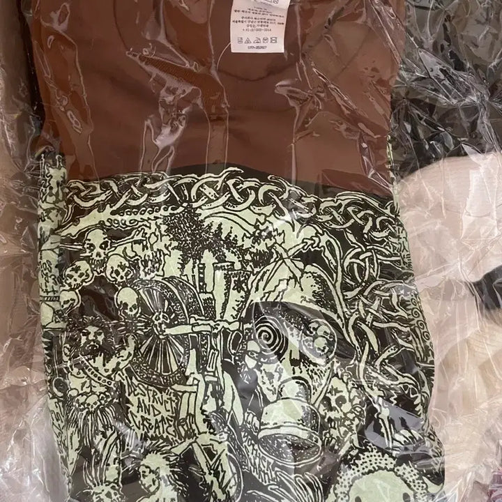 [BUNJANG] Supreme Warm Up Long Sleeve T-Shirt Brown L Size / 슈프림 웜벳 롱슬리브 티셔츠 브라운 - 26SS L사이즈