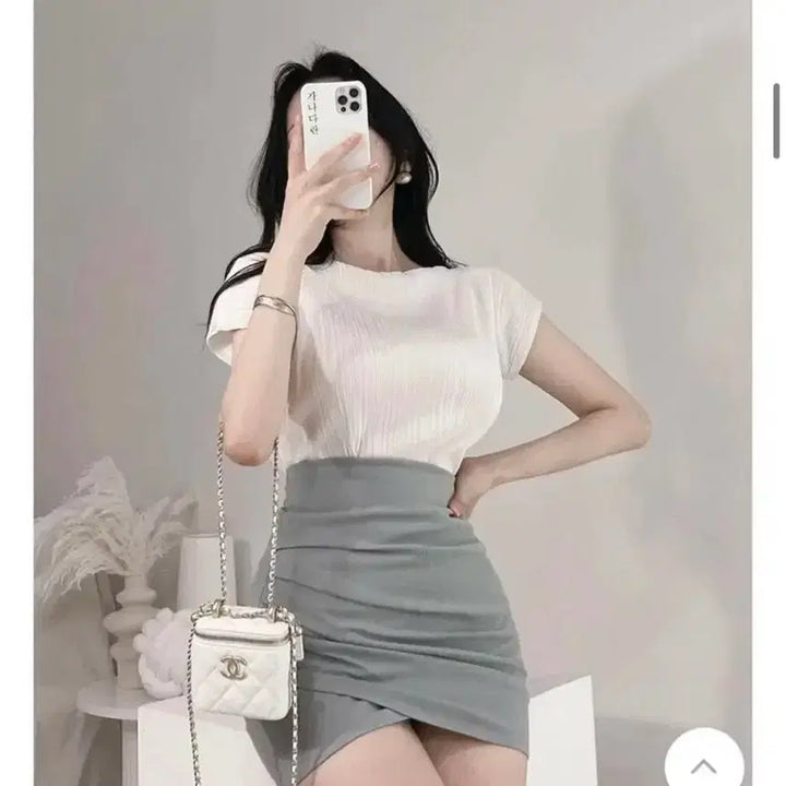 [BUNJANG] Lips Neck Cap Sleeve Short Sleeve Pleated T-shirt / 가나다란 입술넥 캡소매 반팔 플리츠 주름티