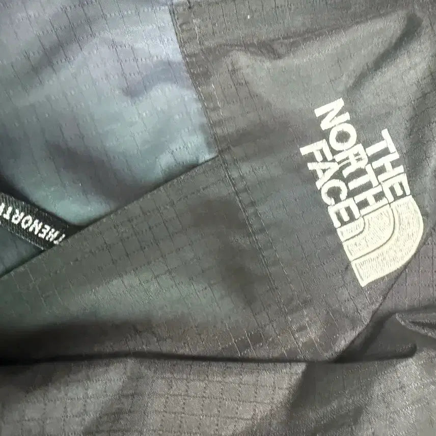 [BUNJANG] The North Face Gore-Tex Windbreaker Jacket - Navy - M / 노스페이스 고어텍스 바람막이 자켓 네이비 M