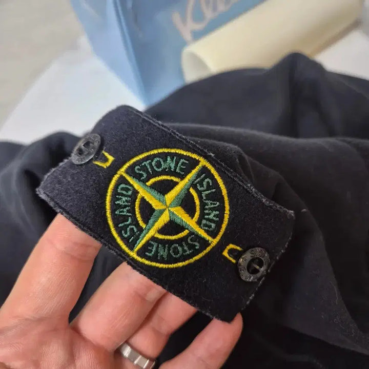 [SOLD OUT] 스톤아일랜드 맨투맨 블랙 M