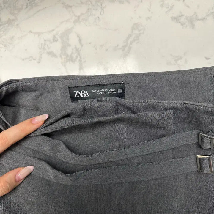 [BUNJANG] ZARA Buckle Skirt Pants - Dark Gray / 자라 zara 버클 스커트 팬츠 다크 그레이