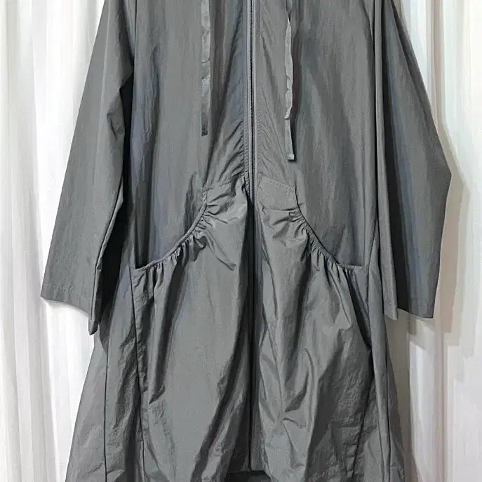 [SOLD OUT] (새상품) 모던한 그레이 셔링 바람막이 코트 자켓 점퍼 55-88
