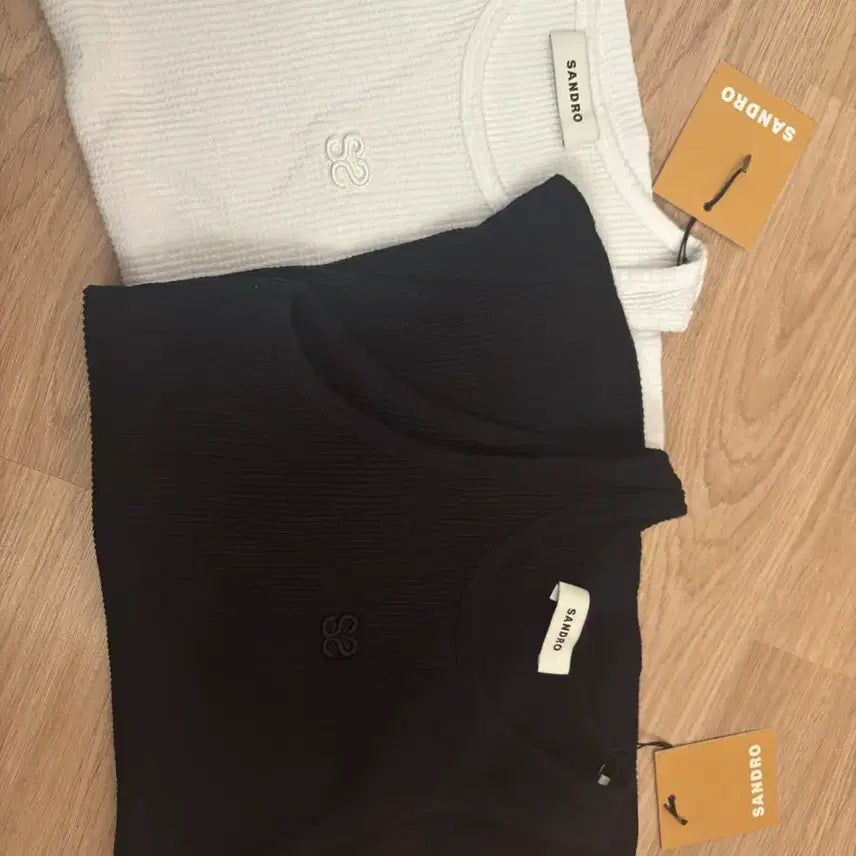 [SOLD OUT] 산드로 골지 탱크탑 블랙/화이트 36 55사이즈