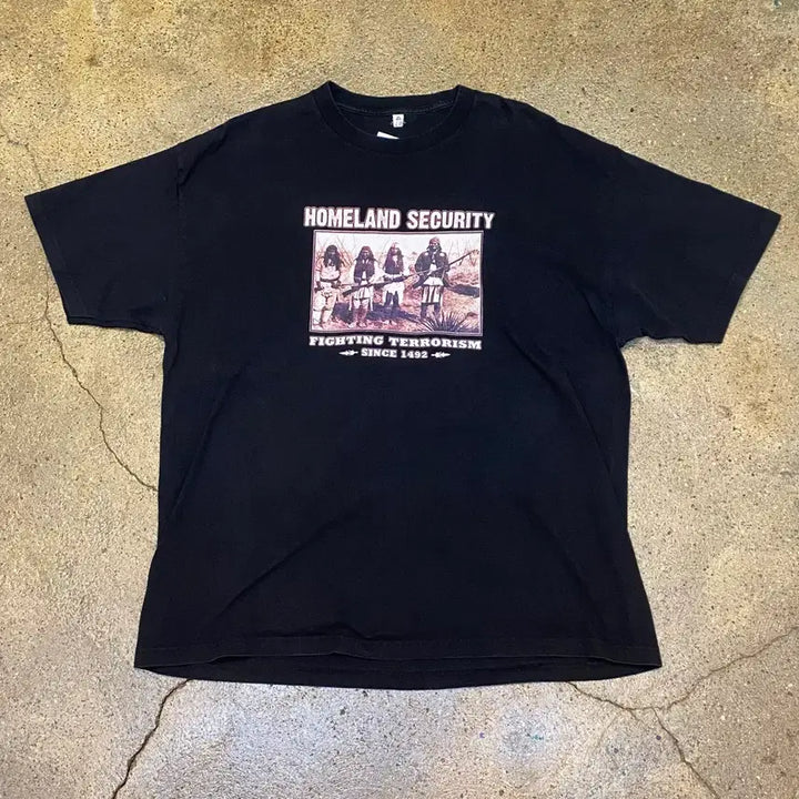 [BUNJANG] Vintage Homeland Native American Print T-shirt / 미국 빈티지 홈랜드 원주민 프린팅 반팔티 티셔츠