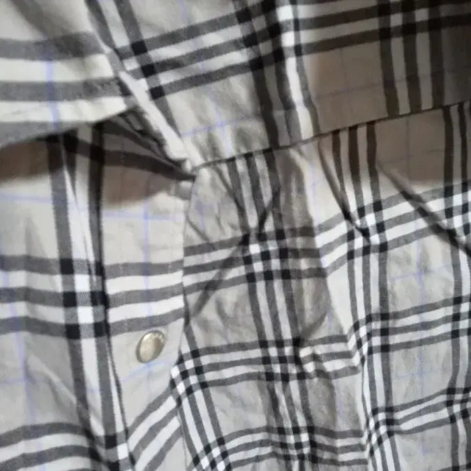[BUNJANG] Burberry Checkered Short Sleeve Shirt / Burberry 체크 반팔 셔츠