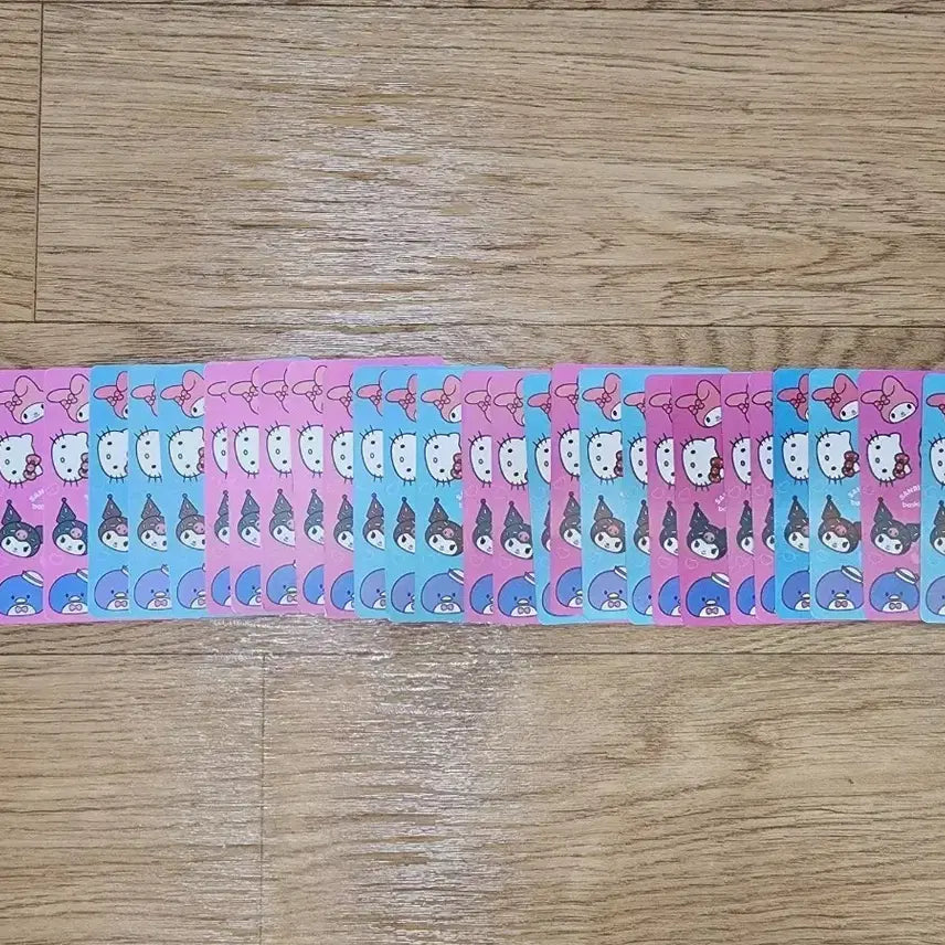 [BUNJANG] Baskin Robbins Sanrio Collaboration Photocard Bundle Set / 배스킨라빈스 산리오 포토카드 29장 판매합니다.