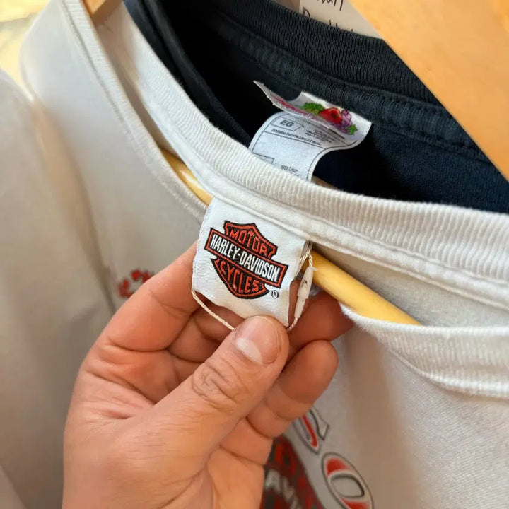 [BUNJANG] Harley Davidson Logo Printed T-Shirt / 00S 할리 데이비슨 로고 프런트 백 프린팅 L 헤인즈 베이스