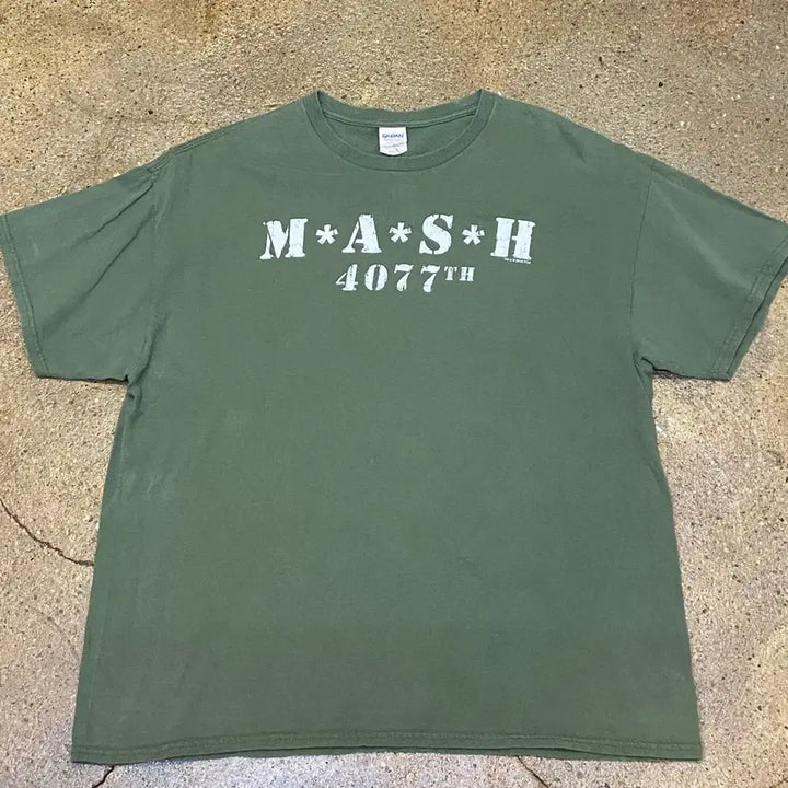 [BUNJANG] Gildan MASH Printed T-shirt / 미국 빈티지 길단 MASH 프린팅 반팔티 밀리터리느낌