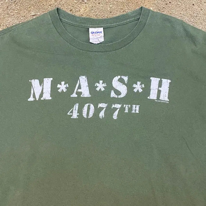 [BUNJANG] Gildan MASH Printed T-shirt / 미국 빈티지 길단 MASH 프린팅 반팔티 밀리터리느낌
